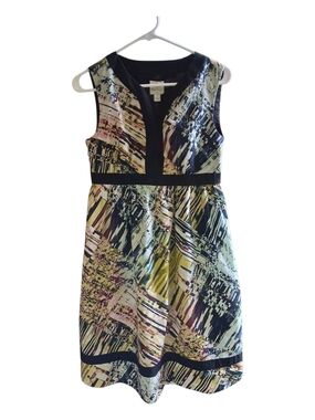 Sleeveless Multicolor Abstract Print A-Line Dress with Navy Trim